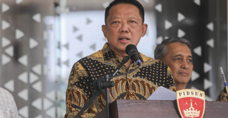 febrie tersangka - ilustrasi berita Febrie Tersangka: Kejaksaan Agung Pastikan Mantan Jampidsus Masih di Indonesia