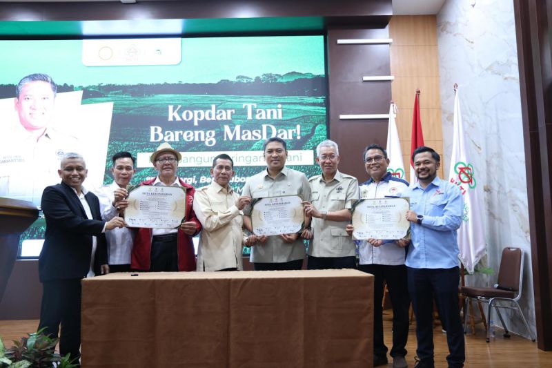kolaborasi tani - ilustrasi berita Wamentan Sudaryono dorong kolaborasi tani perkuat kedaulatan pangan RI