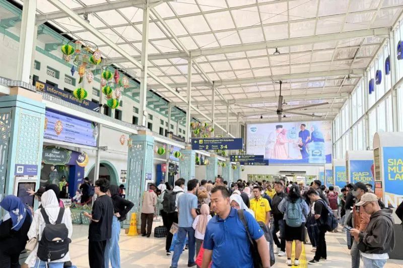 pasar senen - ilustrasi berita KAI: Pasar Senen Teratas di antara 10 Stasiun Terpadat pada Semester I